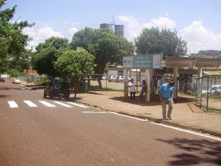 VEREADOR SEGURA APRESENTOU REQUERIMENTO AO PREFEITO MUNICIPAL, QUESTIONANDO A POSSIBILIDADE DA SECRETARIA MUNICIPAL DE TRANSPORTES E TRANSITO, FAZER ESTUDOS SOBRE O POSICIONAMENTO DA MESMA EM RELAÇÃO À MUDANÇA DO PORTÃO DE ENTRADA DO CAIC.
