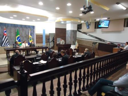 VEREADOR SEGURA APRESENTA PROJETO QUE “ALTERA O CAPUT E INCLUI PARÁGRAFOS 1º E 2º AO ARTIGO 2º, DA LEI Nº 3.950, DE 31 DE DEZEMBRO DE 2004.”