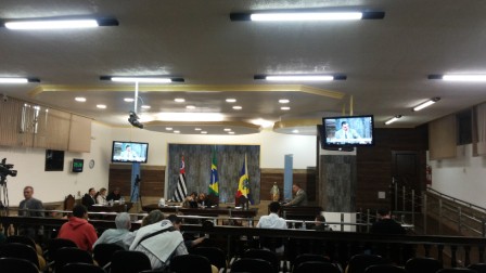 VEREADOR SEGURA PEDE A ELABORAÇÃO DE UM PROJETO OBJETIVANDO AUTORIZAR O MUNICÍPIO A OUTORGAR, MEDIANTE CONCESSÃO DE DIREITO REAL DE USO, À SANTA CASA DE MISERICÓRDIA DE JAHU, O LOCAL ONDE FUNCIONAVA A UNIDADE DA REDE DE REABILITAÇÃO "LUCY MONTORO". 