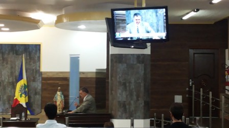 VEREADOR SEGURA PEDE PROJETO COM O INTUITO DE DISCIPLINAR DE MANEIRA COMPATÍVEL COM AS LEGISLAÇÕES DE HIERARQUIA SUPERIOR, A QUESTÃO DA CONCESSÃO DE IMUNIDADE ÀS ENTIDADE OU INSTITUIÇÃO SEM FINS LUCRATIVOS QUE REMUNEREM SEUS DIRIGENTES.